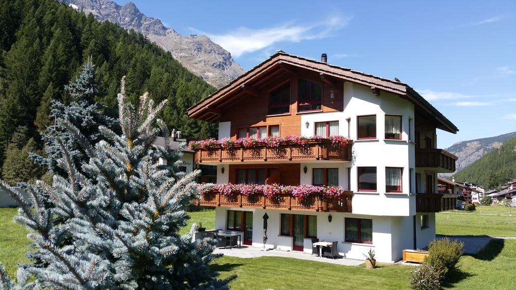 Ferienhaus Antigua Saas-Grund Room photo